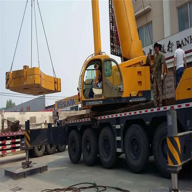 仁化当地吊车出租|机器吊装|75吨|工厂搬迁服务